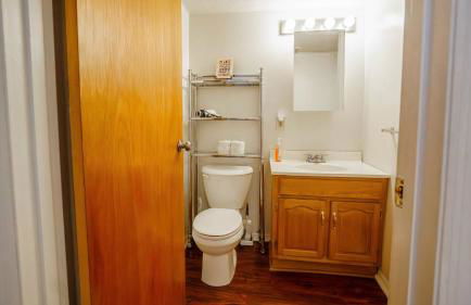 1 Bed Apt - Amazing Location 1 Block to Carson St - Foto 11