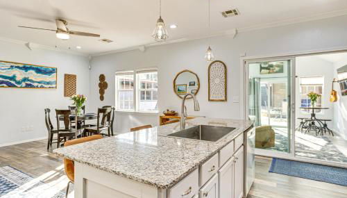 Sauna, Hot Tub and Outdoor Fun Oklahoma City Home! - Foto 3