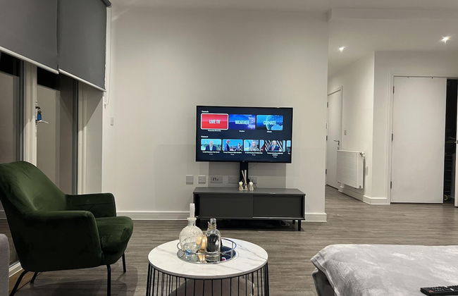 Riverside Retreat in Barking - Photo 33