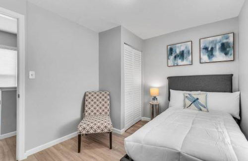 Dave and Busters, Outlets, Convention Center across street w Parking - Sleeps 15 - Foto 19