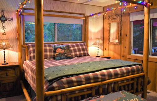 Dream Getaway-Secluded Hot Spa-Walk to Village-Walk to Pineknot Trailhead-Plus King Bed! - Foto 7