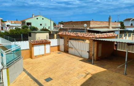 Duplex con piscina comunitaria - Photo 13