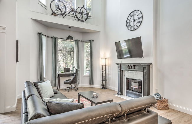 Hidden Gem | JZ Vacation Rentals - Photo 10