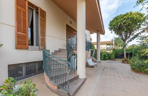 Villa with Pool, Pets & WiFi - Foto 8