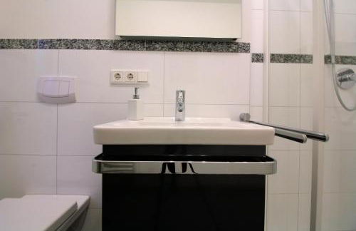 Luxury city apartment - view of river and castle - Foto 29