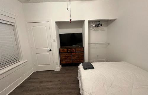 #1 - 5BR 1BA - Unit A - Private Entire Home - WiFi - Foto 46