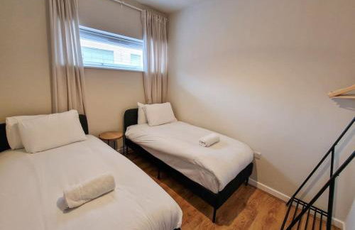 Free Parking City Centre Flat by City SuperHost - Photo 11
