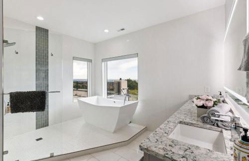 Elegant Mountain Retreat with Sweeping Views - Foto 24