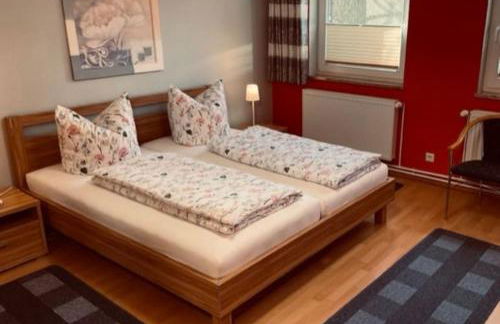 Geräumige Wohnung mit Terrasse in ruhiger Lage - Foto 4