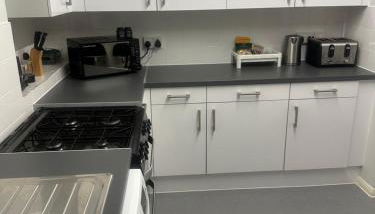 ˈpēsfəl - Photo 4