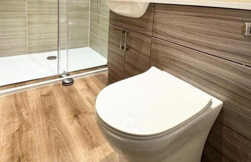 Apartment - Sleeps 2 - Pet Friendly - Parking - Foto 3