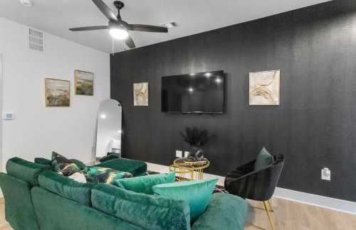 Designer East Atlanta 1BR Chic Amenities & Vibes - Photo 8