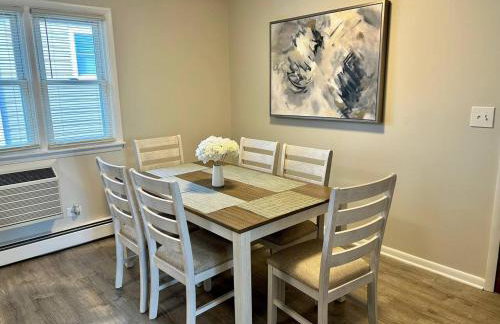 New updated Apt Half A Mile to Downtown Libertyville - Foto 5