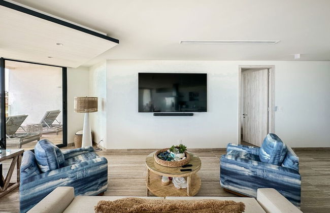 3BR Ground Floor Condo With Direct Pool Access - Foto 17