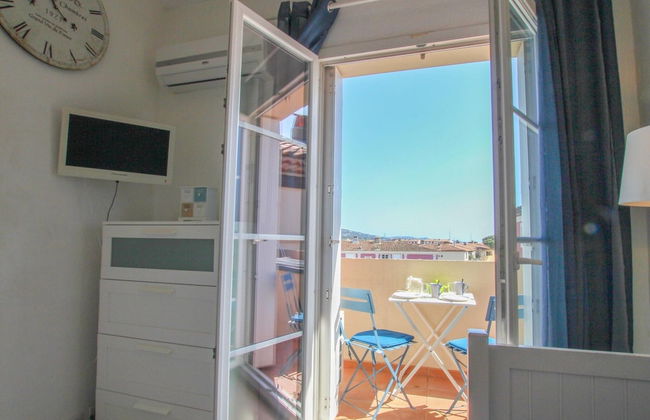 Comfortable Holiday Home Near the Beach - Photo 11