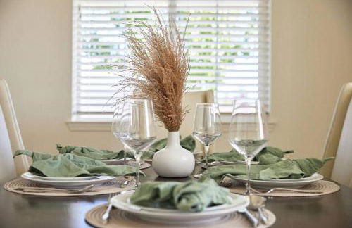 NEW Upscale House, Tahoe 30-min w/ Cal King - Foto 3