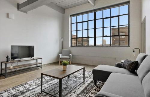 2125 Superior Living - Photo 108