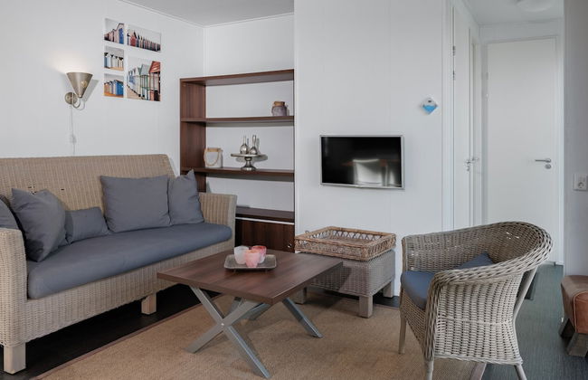 Bungalow in Zeebad Near the Beach - Photo 6