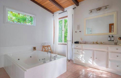 Malibu Villa with Beach Access and Ocean View - Foto 26