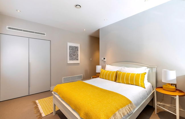 Pepys House: A Modern Touch of History - Photo 30