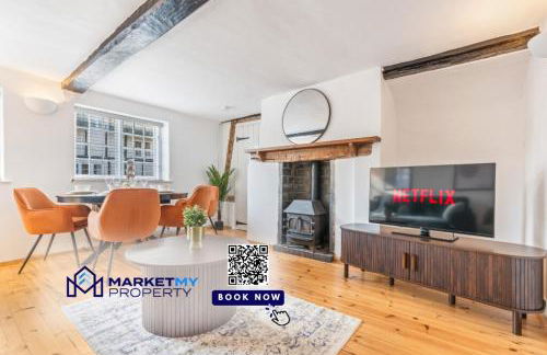 3BR Kingswood Cottage with Detached Unit - Photo 1