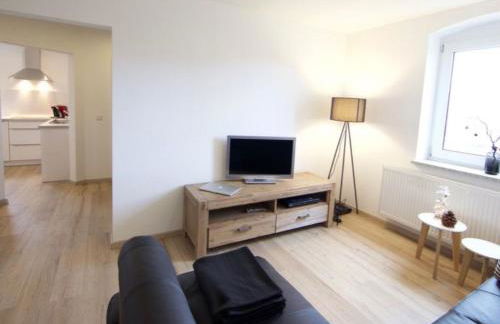 Apartment Helle und moderne Ferienwohnung mit Terrasse by Interhome - Foto 7