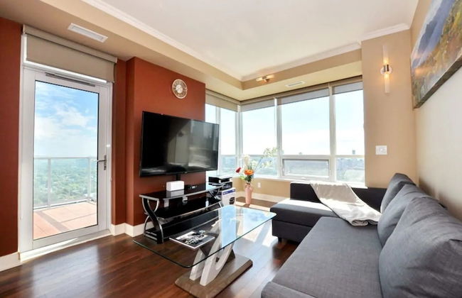 Condos with Parking & Gorgeous View - Foto 1