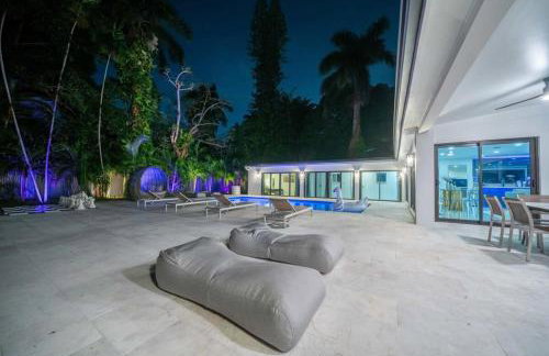 Luxury Villa Azure with Heated Pool 20 minutes to Beach - Foto 63