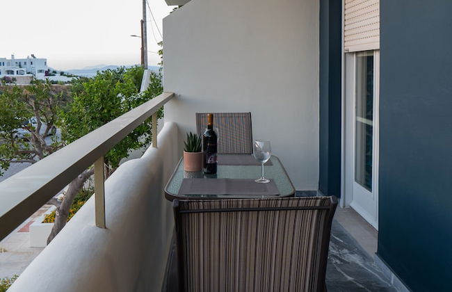 CHROMA Lodge Rafina - Foto 42