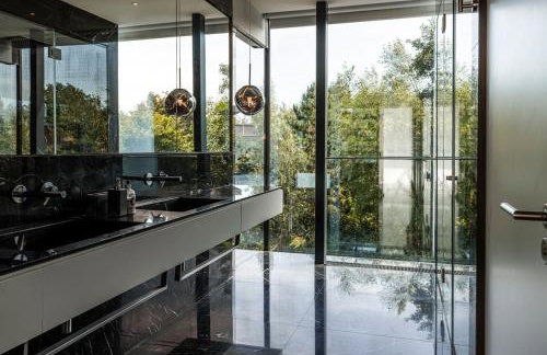 Huntsman Lake House - Photo 32