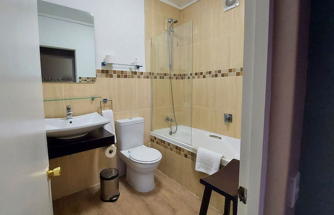 First Group Brookes Hill Suites - Foto 61