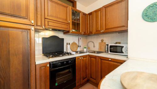 Casa con parcheggio, piscina giardino, barbecue - Foto 5