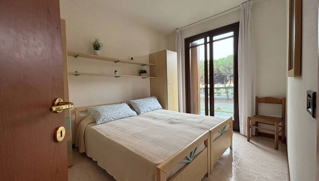 Flat for up 7 Guests in Residence With Pool - Foto 2, Habitación