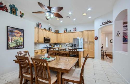 Pool Table and Bar! Family-Friendly Phoenix Retreat - Foto 7