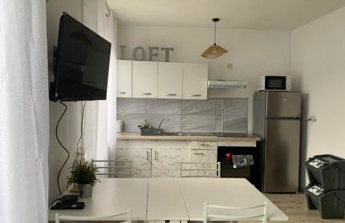 36 Maison entière,place parking devant garage - Foto 3