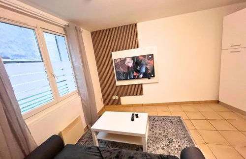 Cocon tout équipé avec jardin au centre-ville - Foto 9