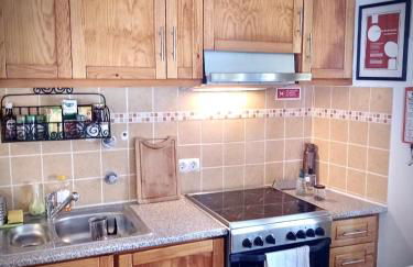 The Corner House - Charming Rustic Home in the Heart of Monchique - Foto 35