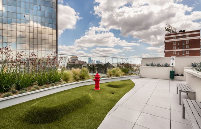 Resort Style Suites in Downtown LA - Foto 61