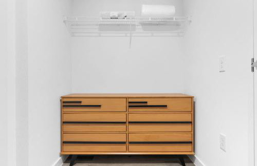 Lodgeur Denton - next to Rayzor Ranch, hospitals, close to UNT - Foto 56