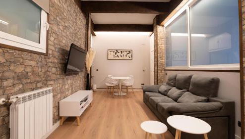 Céntrico, junto a estación de bus/tren, y playas - Foto 1