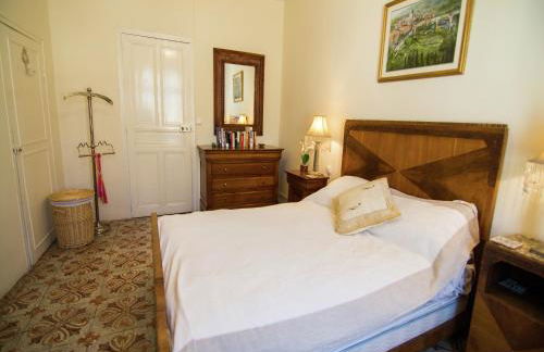 Old wine storehouse with terrace and garden - Foto 2