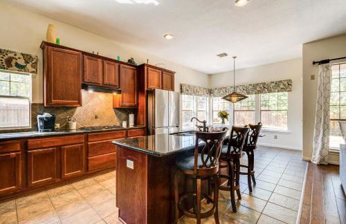 Near Cynthia Woods Mitchell Pavilion Family Home! - Photo 6