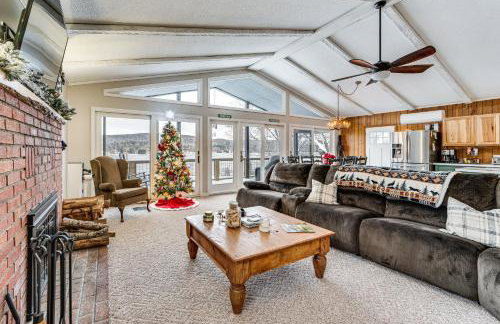 Hot Tub and Game Room Morgan Family Getaway - Foto 3