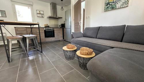 Séjour Romantique Jacuzzi intérieur Privé - Photo 2