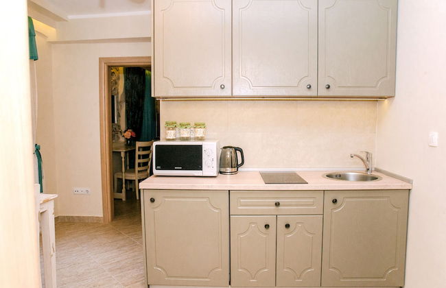 D & Sons Apartments - Photo 64