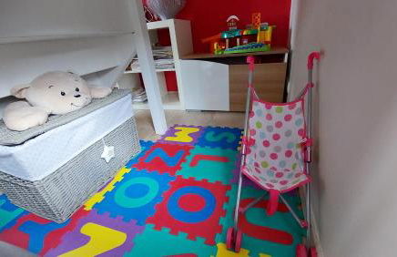 Le So Sweet, maison avec jardin clos, terrasse aménagé, jeux et jouets, baby foot, flipper, table de ping pong, à 1km de la plage d' Omaha beach et près Port en Bessin - Foto 23