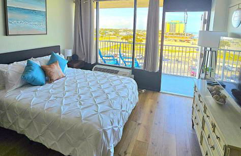 Ocean View Studio Condo w Balcony Pool and Free Parking - Foto 16