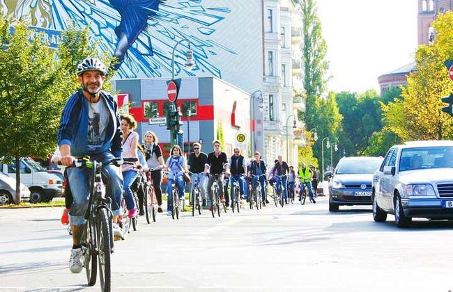 Berlin Bike Tour - Photo 2