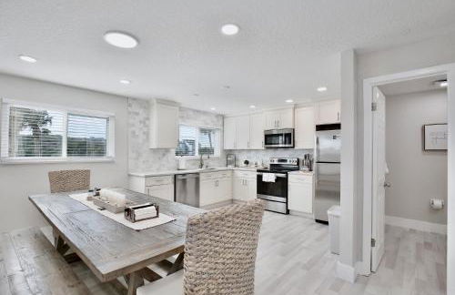 ZEN BEACH RETREAT - OCEAN VIEW TOWNHOUSE -No Drive Beach - Foto 54