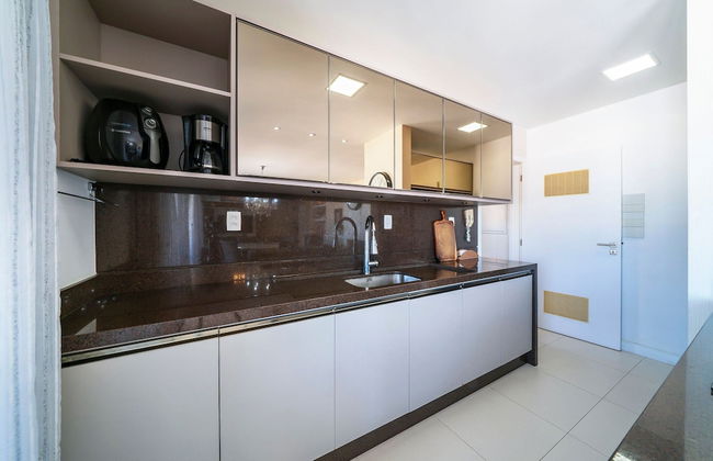 Apto vista mar 4 dormitórios e piscina - Foto 5